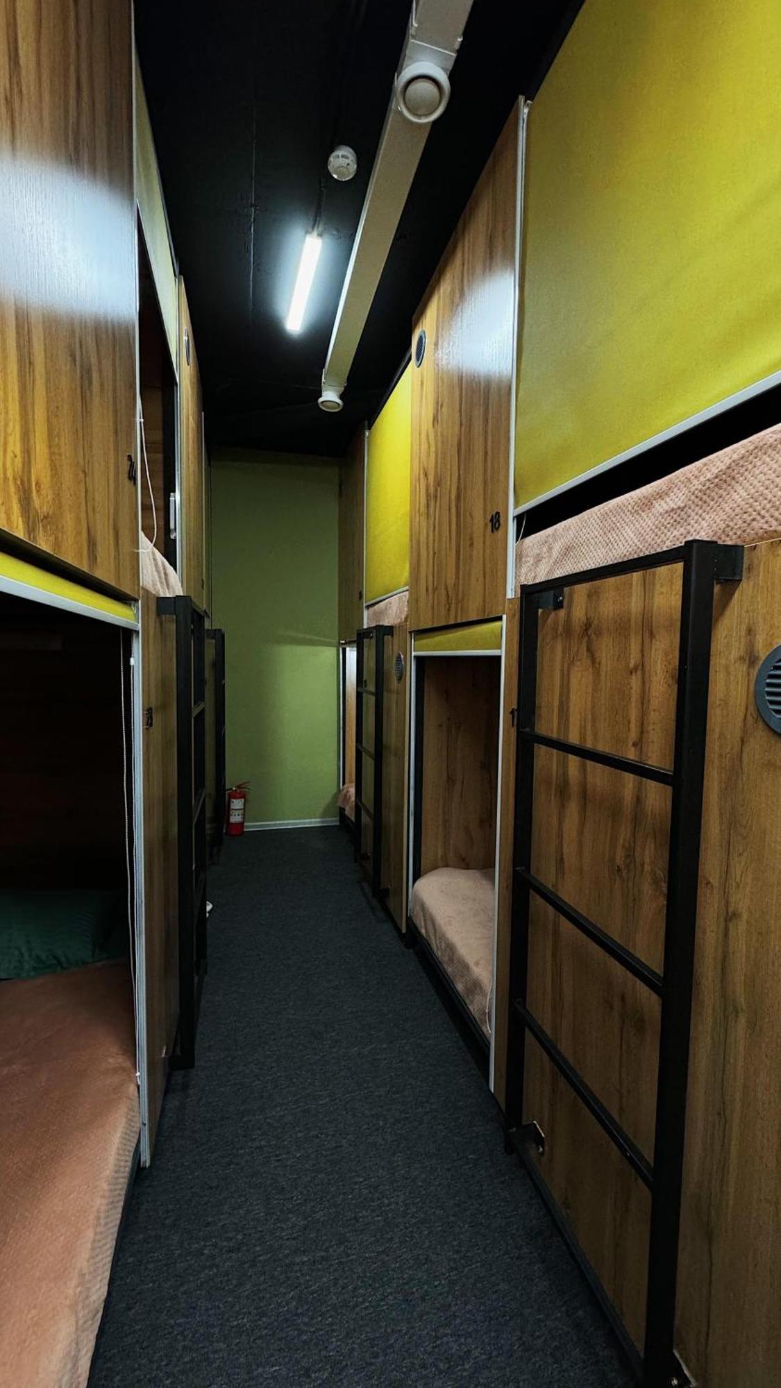 Hostel Kochevnik Capsule Hotel Almaty Exteriér fotografie