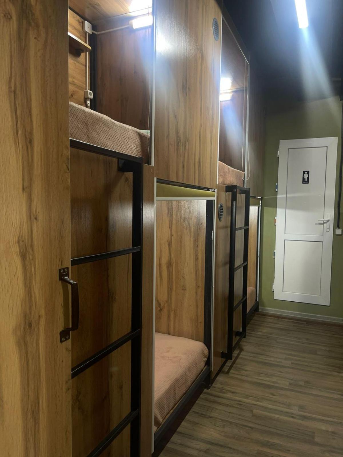 Hostel Kochevnik Capsule Hotel Almaty Exteriér fotografie