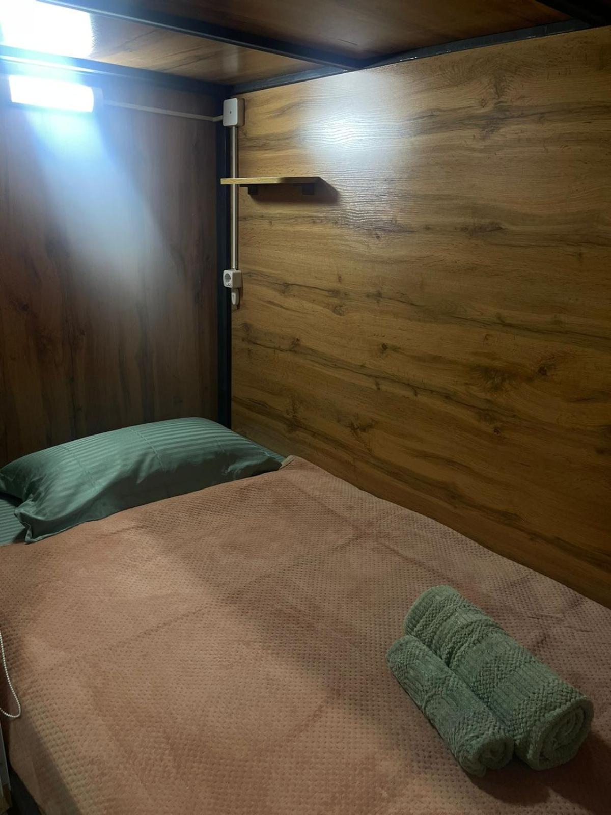 Hostel Kochevnik Capsule Hotel Almaty Exteriér fotografie